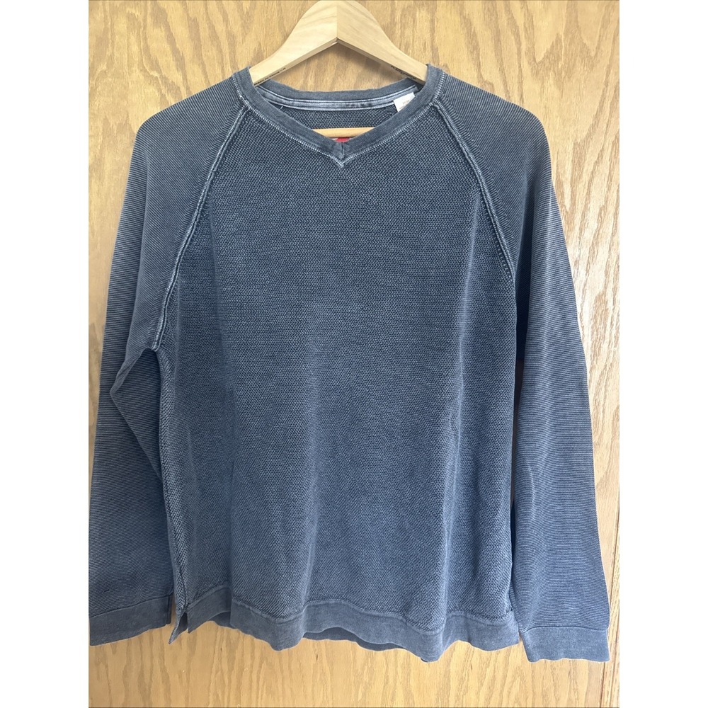 Tommy Bahama Relax Size M Men's Gray Knit Long Sleeve V-Neck Shirt  100% Cotton